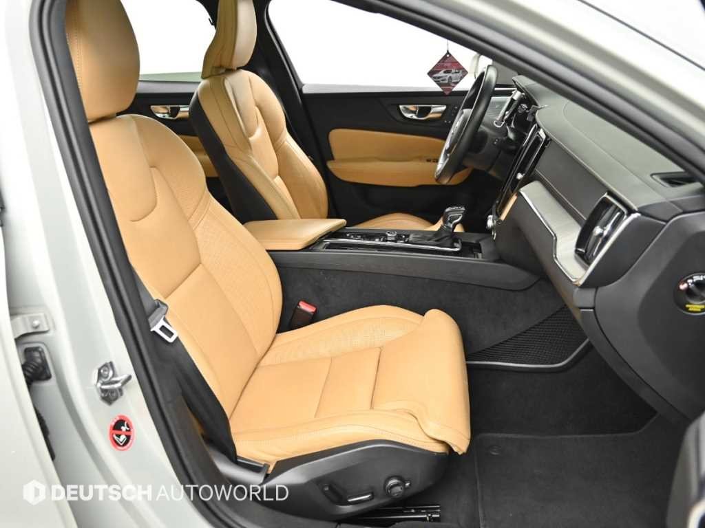볼보 V60 V60 크로스 컨트리 2세대 2.0 T5 프로 AWD 이미지 10
