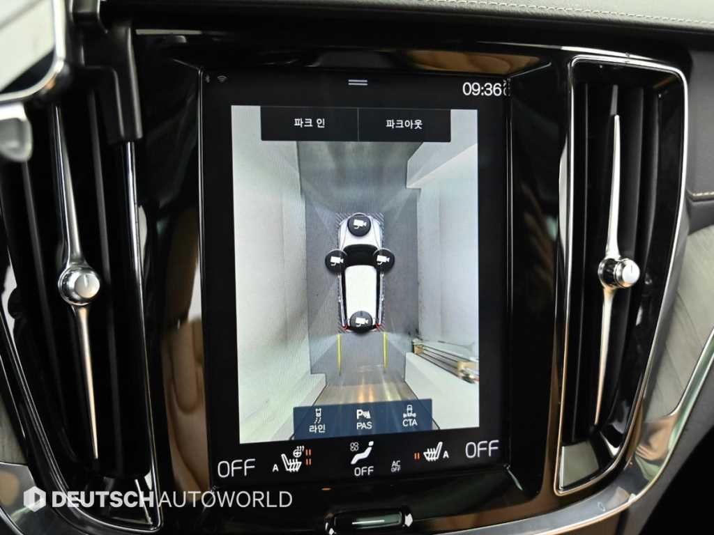 볼보 V60 V60 크로스 컨트리 2세대 2.0 T5 프로 AWD 이미지 15