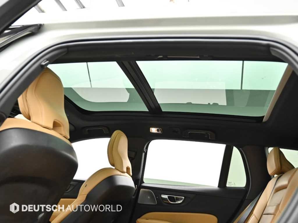 볼보 V60 V60 크로스 컨트리 2세대 2.0 T5 프로 AWD 이미지 18
