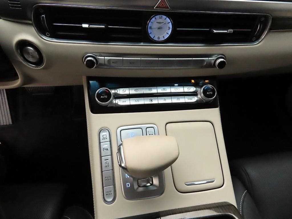제네시스 G90 3.8 GDI AWD 럭셔리 이미지 9