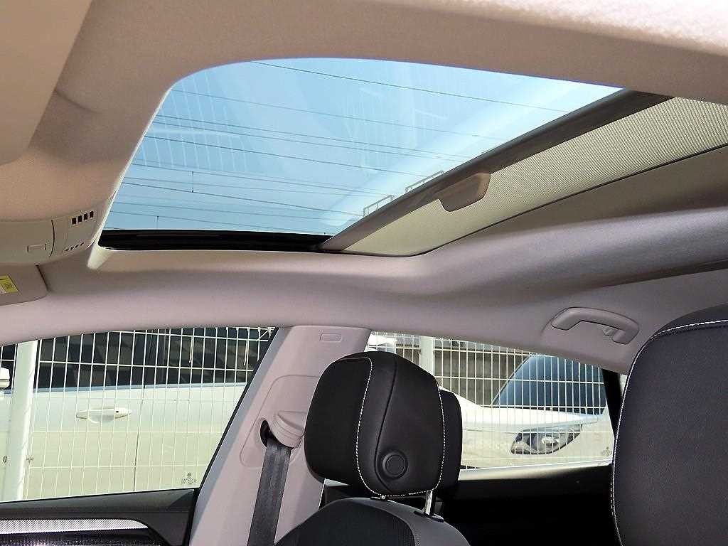 폭스바겐 아테온 2.0 TDI 프레스티지 이미지 16