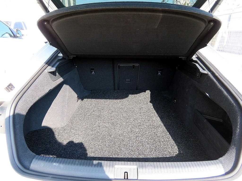 폭스바겐 아테온 2.0 TDI 프레스티지 이미지 17