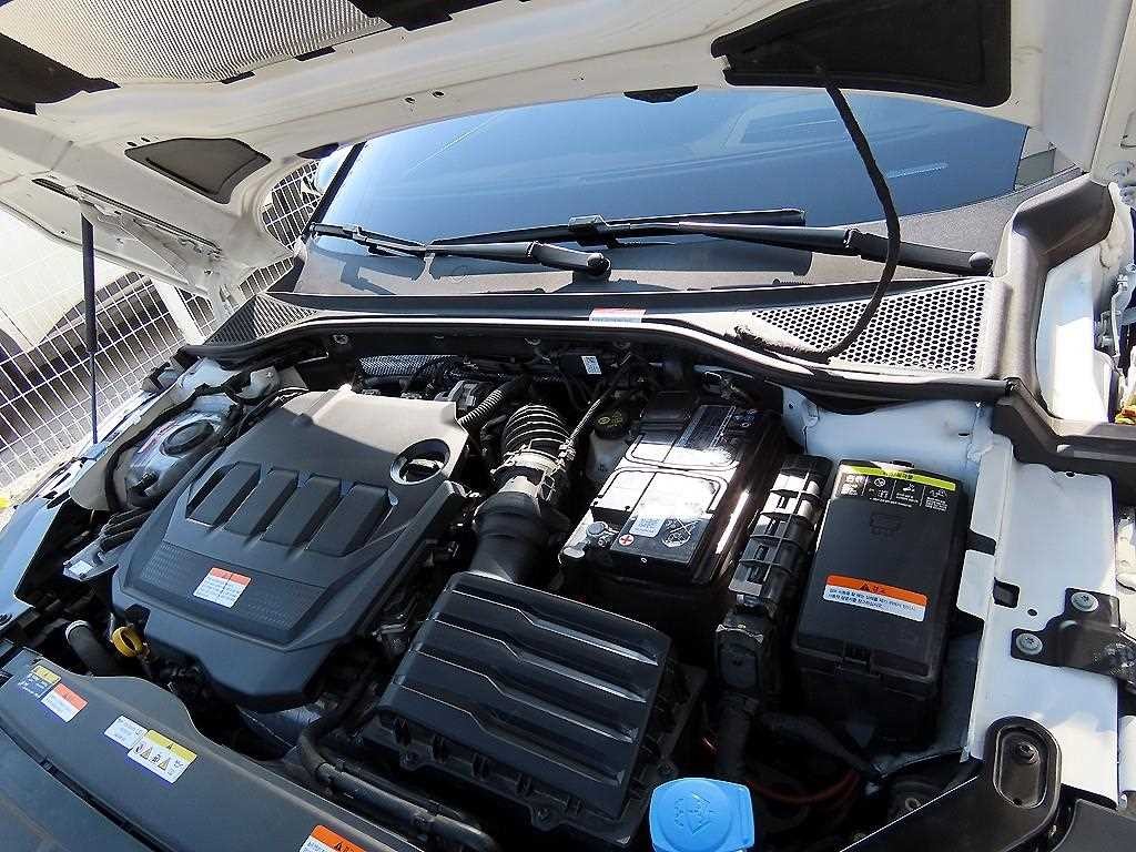 폭스바겐 아테온 2.0 TDI 프레스티지 이미지 19