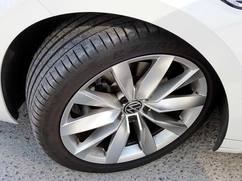 폭스바겐 아테온 2.0 TDI 프레스티지 이미지 20