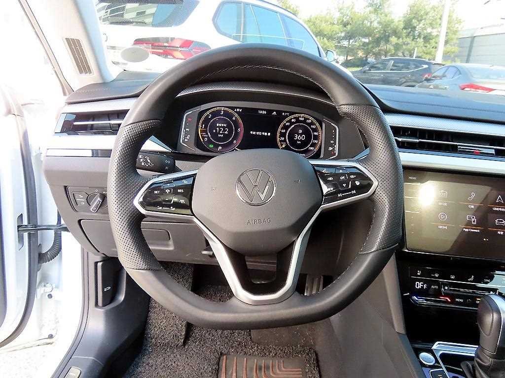 폭스바겐 아테온 2.0 TDI 프레스티지 이미지 8