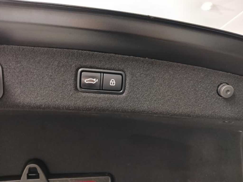 제네시스 EQ900 5.0 GDI AWD 프레스티지 이미지 17