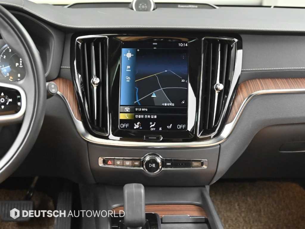 볼보 V60 V60 크로스 컨트리 2세대 2.0 B5 프로 AWD 이미지 14