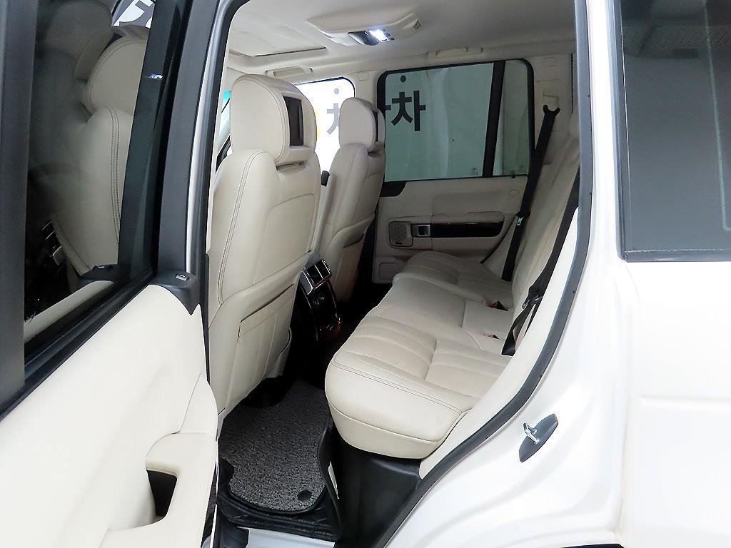 랜드로버 레인지로버 V8 5.0 SUPERCHARGED 이미지 14