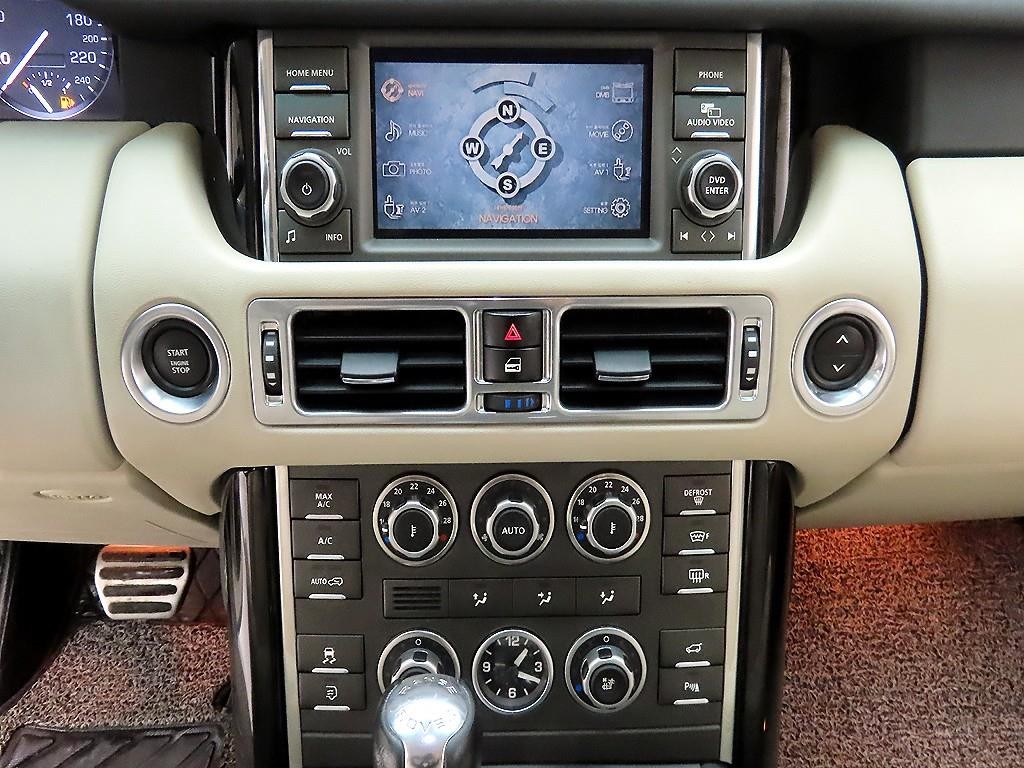 랜드로버 레인지로버 V8 5.0 SUPERCHARGED 이미지 16