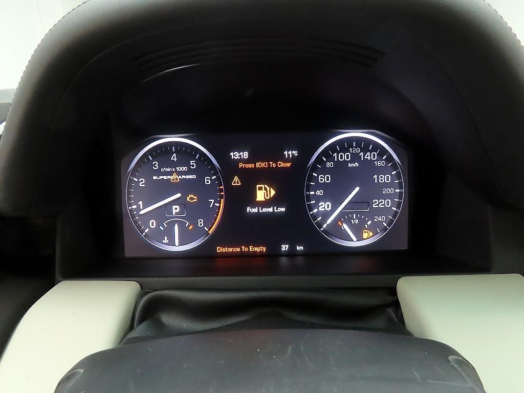 랜드로버 레인지로버 V8 5.0 SUPERCHARGED 이미지 6