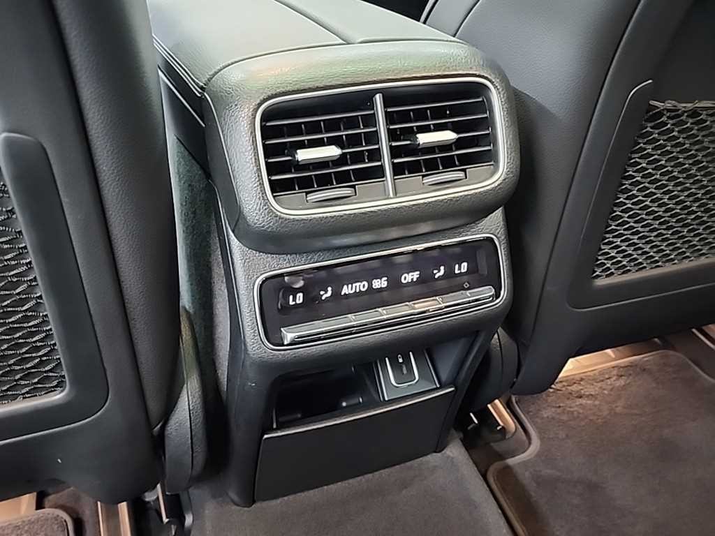 벤츠 GLE 클래스 GLE 클래스 W167 GLE 300d 4MATIC 이미지 13