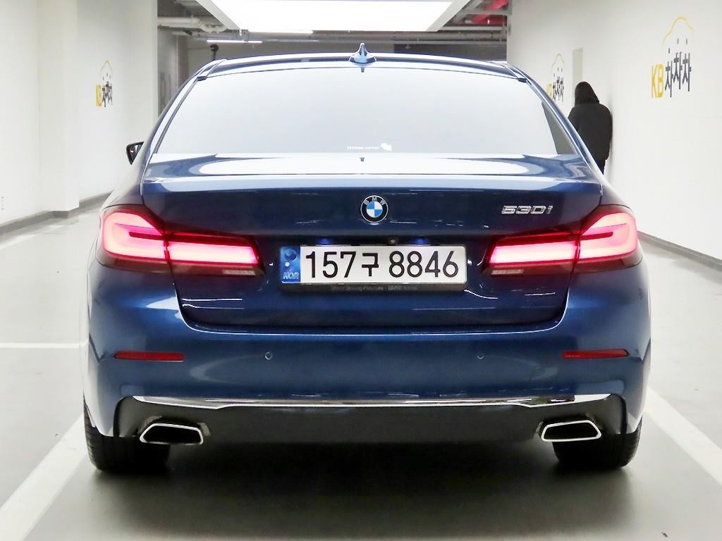 BMW 5시리즈 5시리즈 (G30) 530i M 스포츠 이미지 3