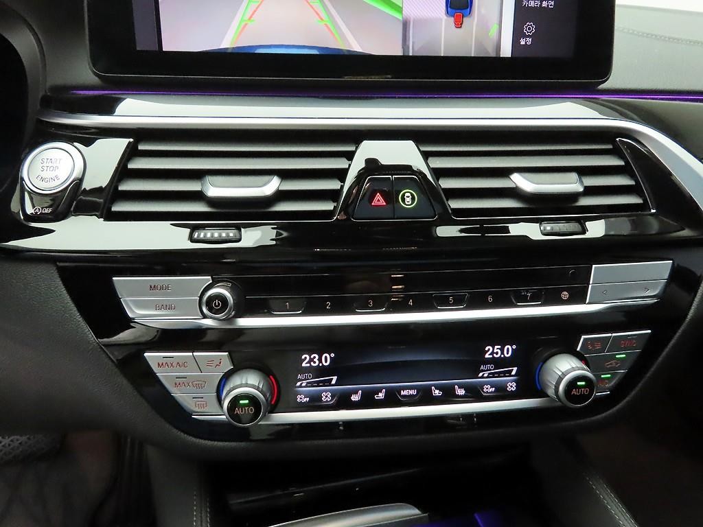 BMW 5시리즈 5시리즈 (G30) 530i M 스포츠 이미지 9