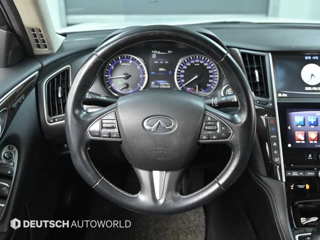 인피니티 Q Q50 2.2D 익스클루시브 이미지 13