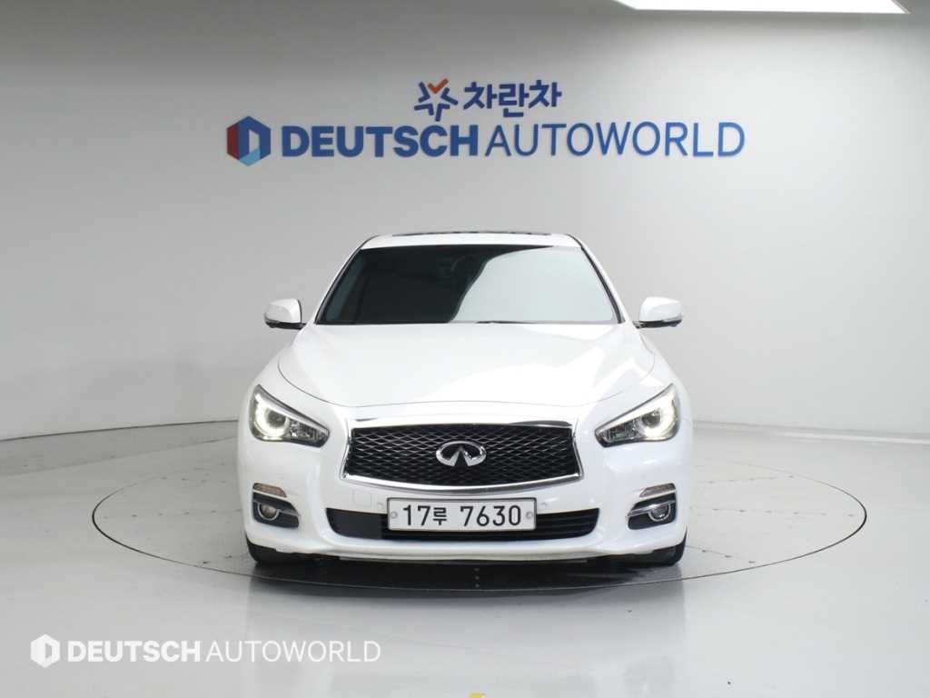 인피니티 Q Q50 2.2D 익스클루시브 이미지 3