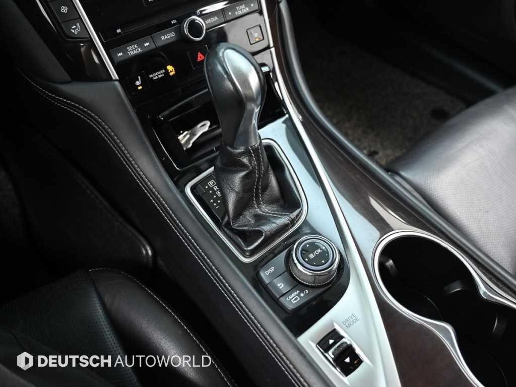 인피니티 Q Q50 2.2D 익스클루시브 이미지 9