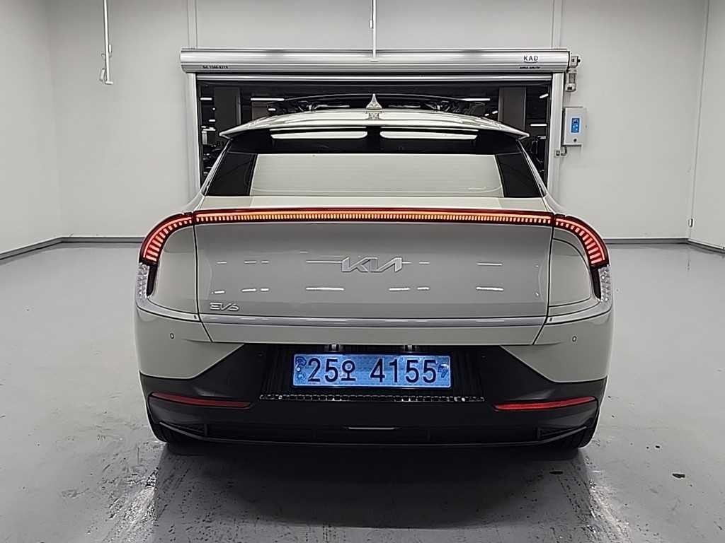 기아 EV6 롱레인지 AWD 에어 이미지 3