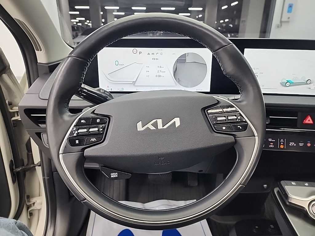 기아 EV6 롱레인지 AWD 에어 이미지 9