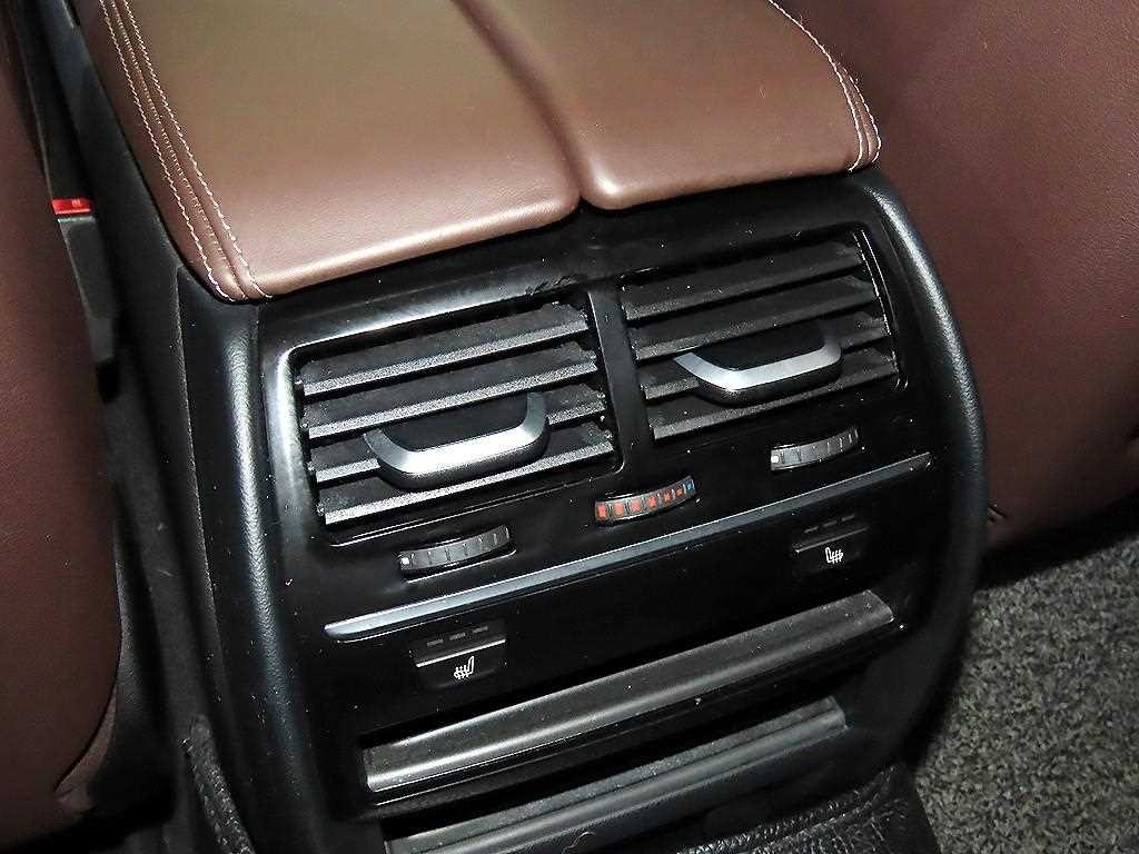 BMW 5시리즈 5시리즈 (G30) 520d M 스포츠 플러스 이미지 13