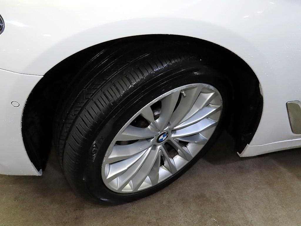 BMW 5시리즈 5시리즈 (G30) 520d M 스포츠 플러스 이미지 20
