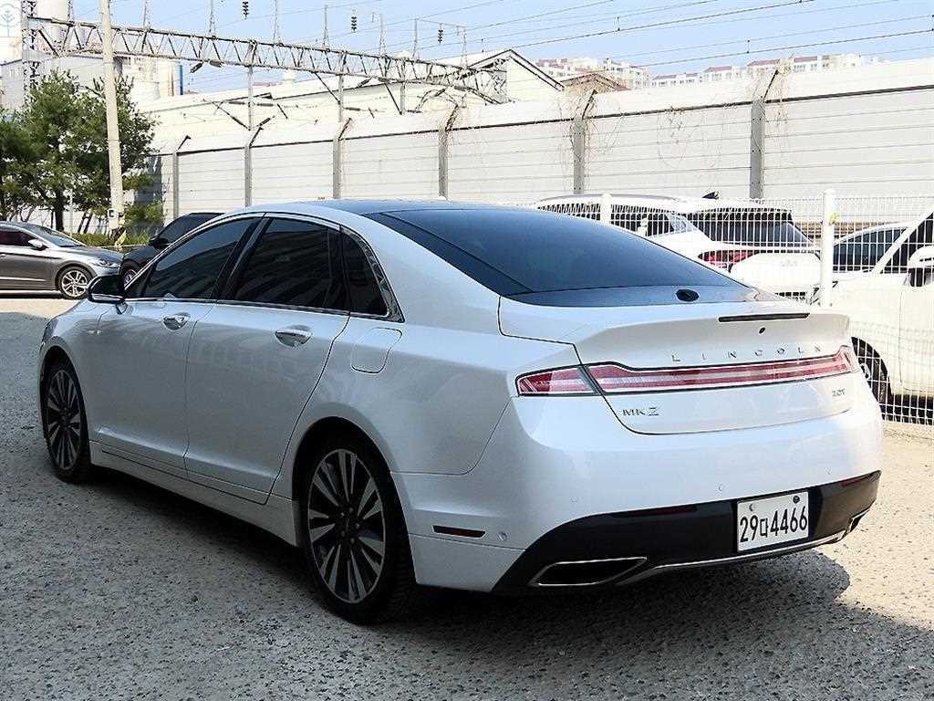 링컨 MKZ 뉴 MKZ 리저브 300A FWD 이미지 3