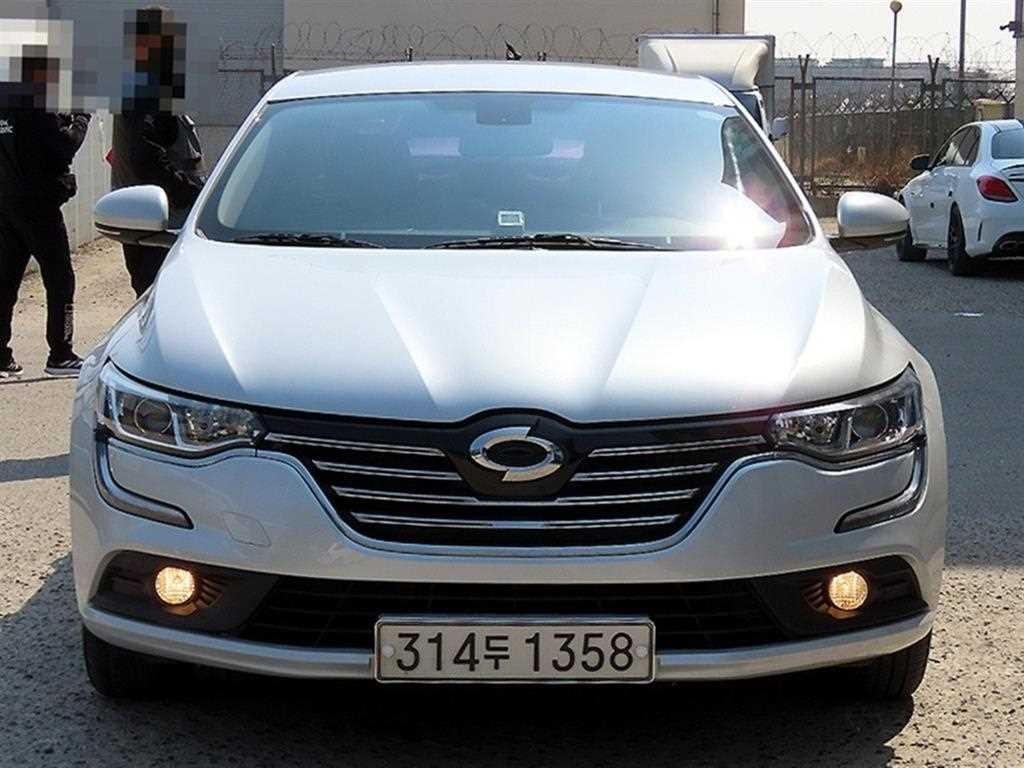 르노코리아(삼성) SM6 가솔린 2.0 GDe PE 이미지 1