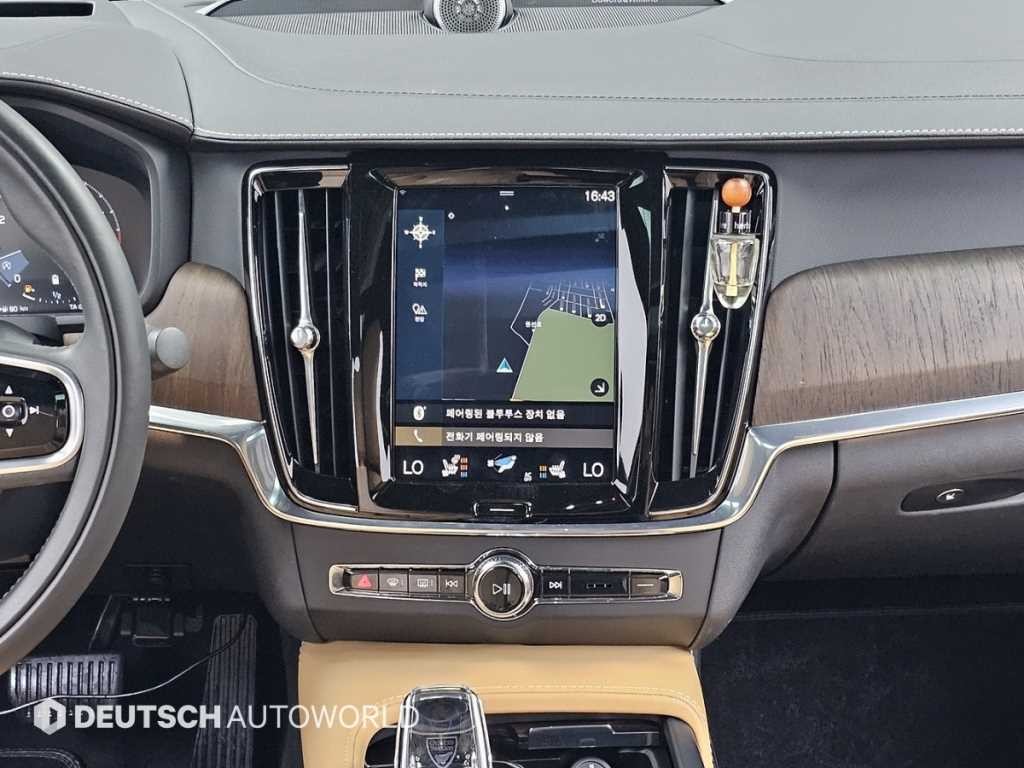 볼보 S90 B5 인스크립션 이미지 14
