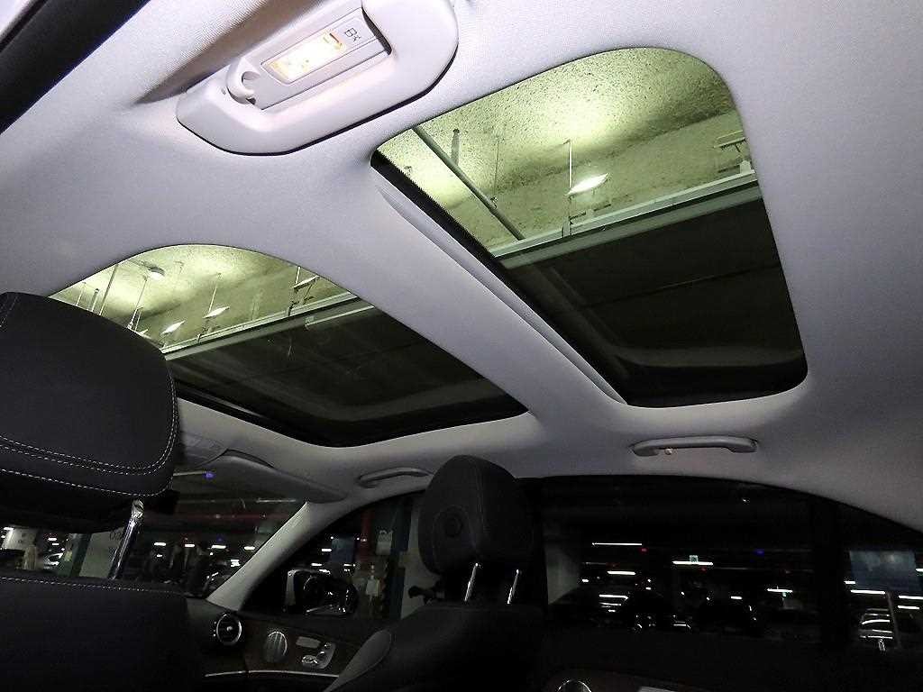 벤츠 E 클래스 E-클래스 W213 E300 4MATIC 익스클루시브 이미지 15