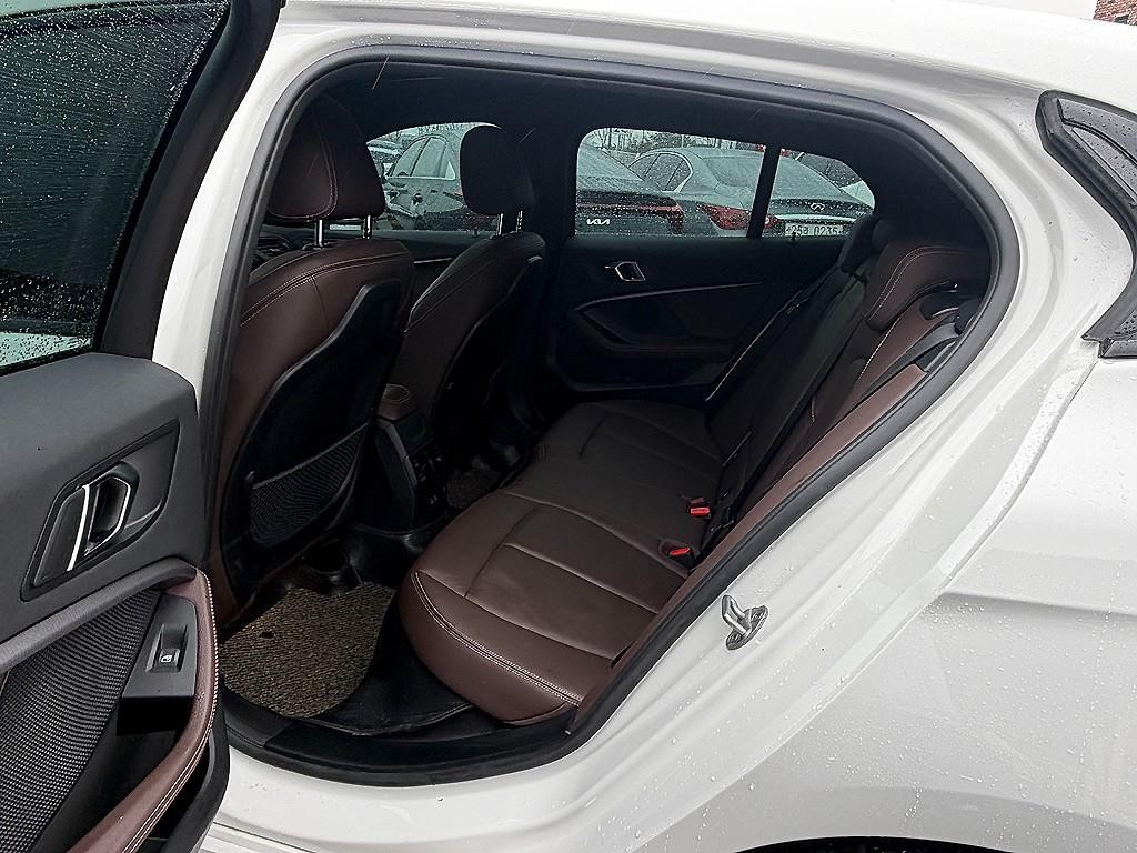 BMW 1시리즈 1시리즈 (F40) 118d M 스포츠 이미지 7