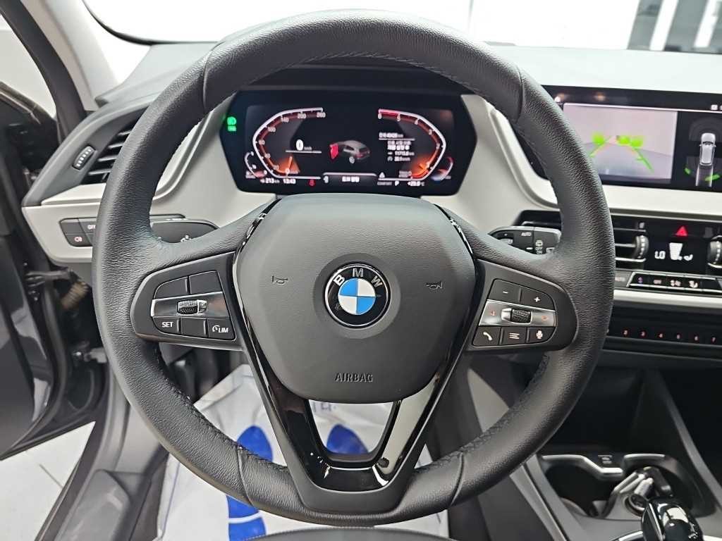 BMW 1시리즈 1시리즈 (F40) 118d M 스포츠 퍼스트 에디션 이미지 9