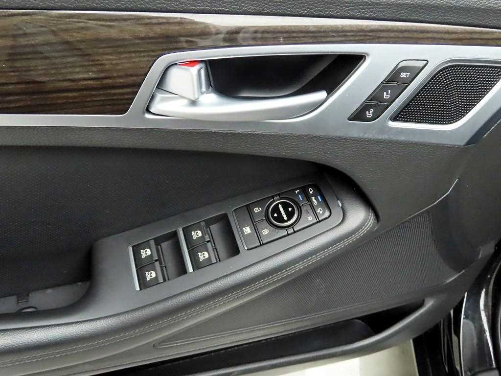 제네시스 G80 3.3 GDI AWD 럭셔리 이미지 12