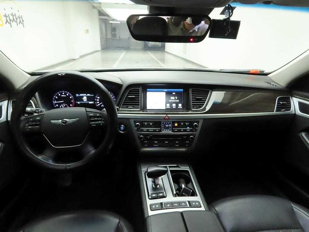 제네시스 G80 3.3 GDI AWD 럭셔리 이미지 8