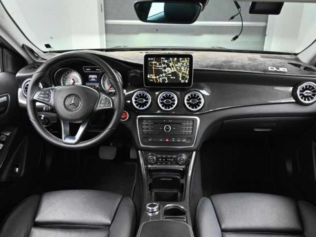 벤츠 GLA 클래스 GLA클래스 X156 GLA200 D 이미지 7
