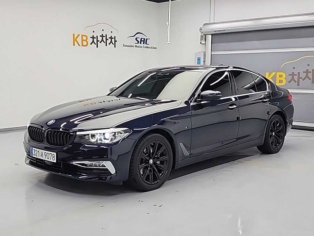 BMW 5시리즈 5시리즈 (G30) 520i 럭셔리 이미지 2