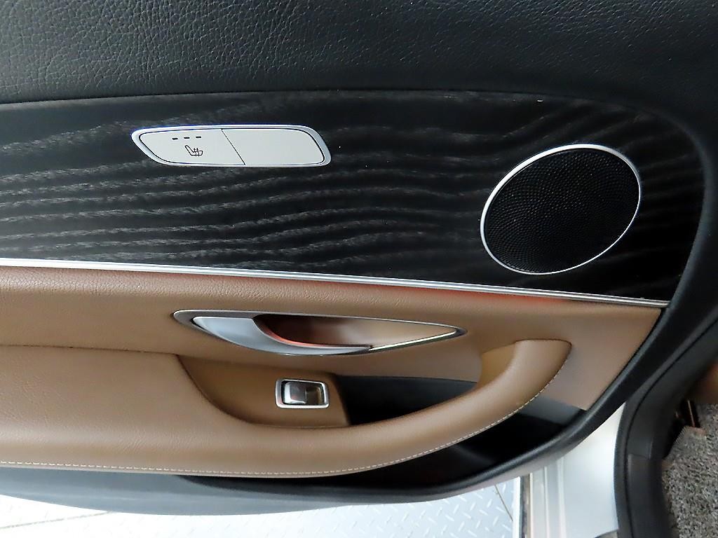 벤츠 E 클래스 E-클래스 W213 E220d 4MATIC 아방가르드 이미지 12
