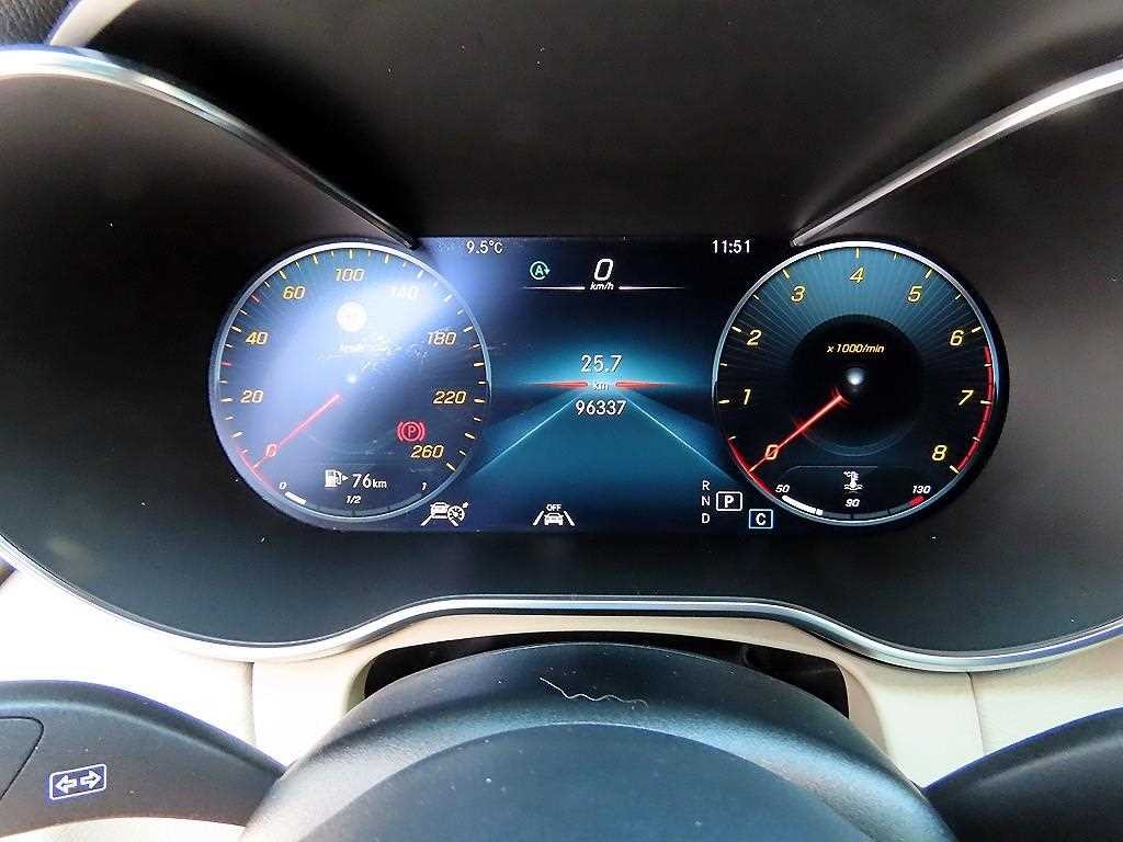 벤츠 C 클래스 C클래스 W205 C200 카브리올레 이미지 13