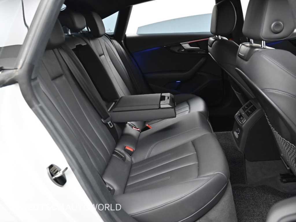 아우디 A5 A5 (F5) 45 TFSI 콰트로 프리미엄 스포트백 이미지 12