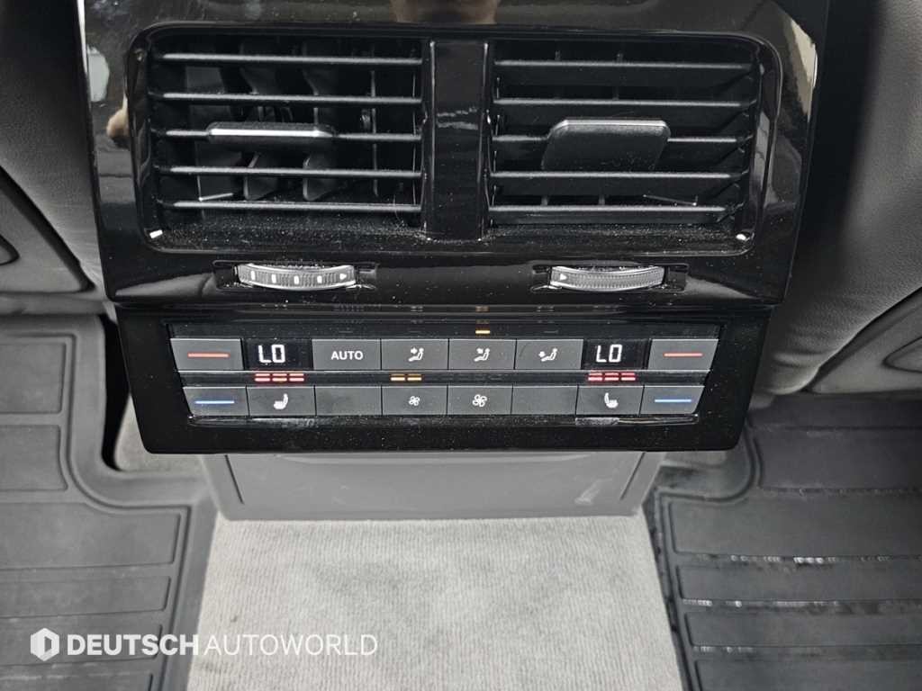 폭스바겐 투아렉 투아렉 3세대 3.0 TDI 프레스티지 이미지 16