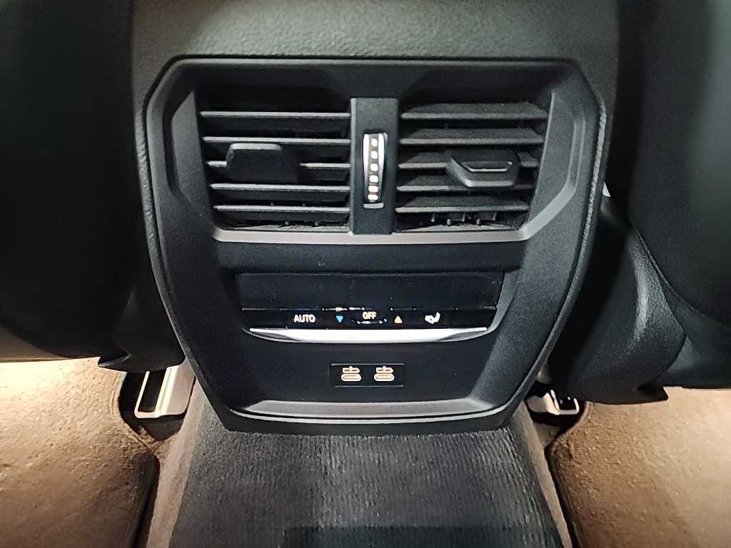 BMW i4 eDrive 40 M 스포츠 이미지 13