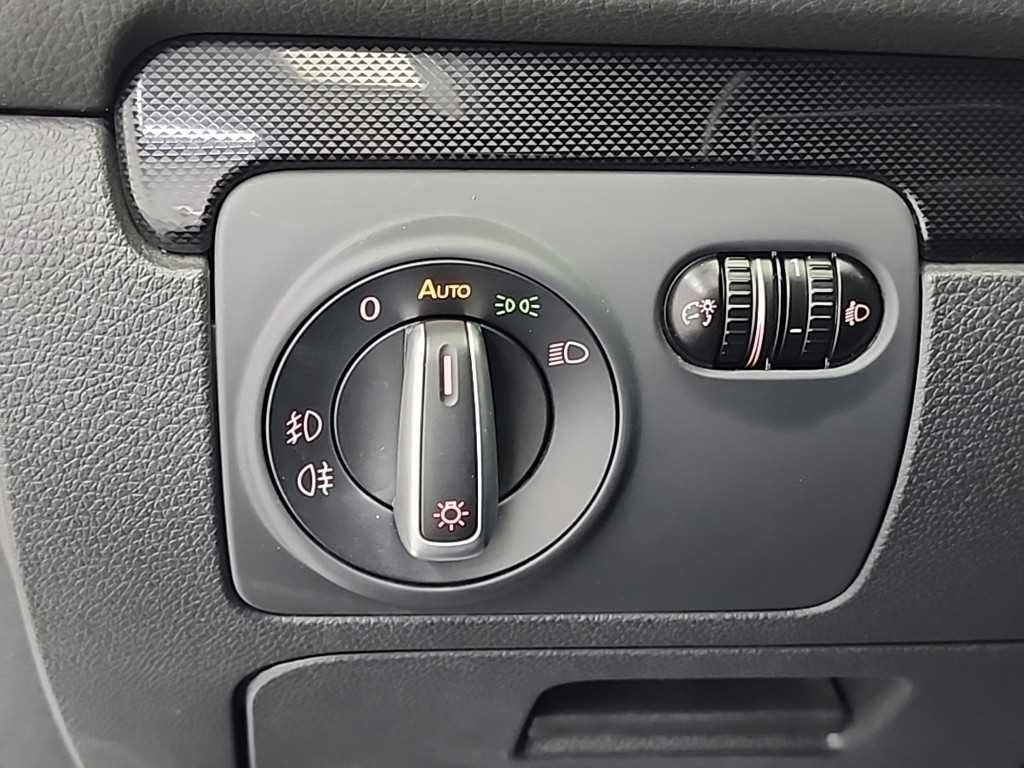 폭스바겐 골프 골프 6세대 1.6 TDI 블루모션 스타일에디션 이미지 18