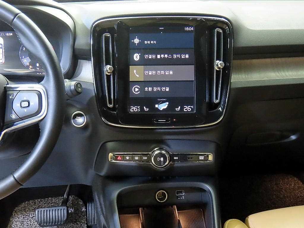 볼보 XC40 B4 AWD 인스크립션 이미지 11