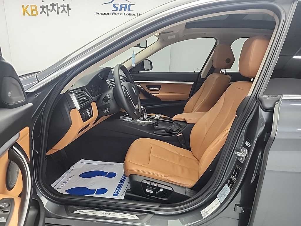 BMW 그란투리스모 3시리즈 GT (F34) GT 320D 럭셔리 이미지 12