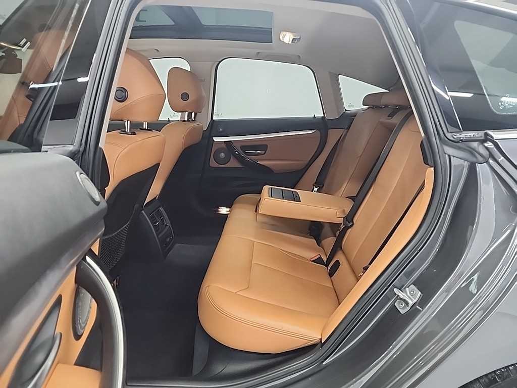 BMW 그란투리스모 3시리즈 GT (F34) GT 320D 럭셔리 이미지 13