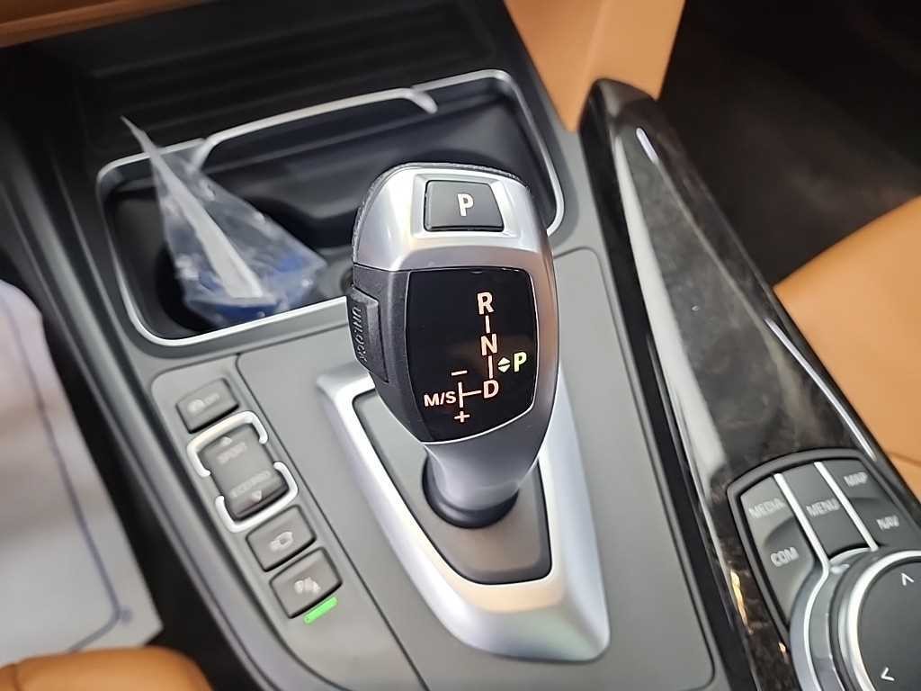 BMW 그란투리스모 3시리즈 GT (F34) GT 320D 럭셔리 이미지 9