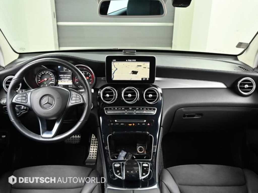 벤츠 GLC 클래스 GLC클래스 X253 GLC 350 e 4MATIC AMG LINE 이미지 7