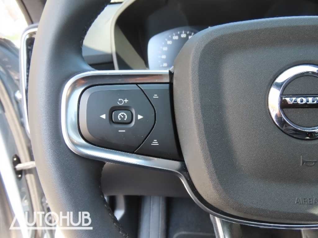 볼보 XC40 B4 AWD 인스크립션 이미지 12