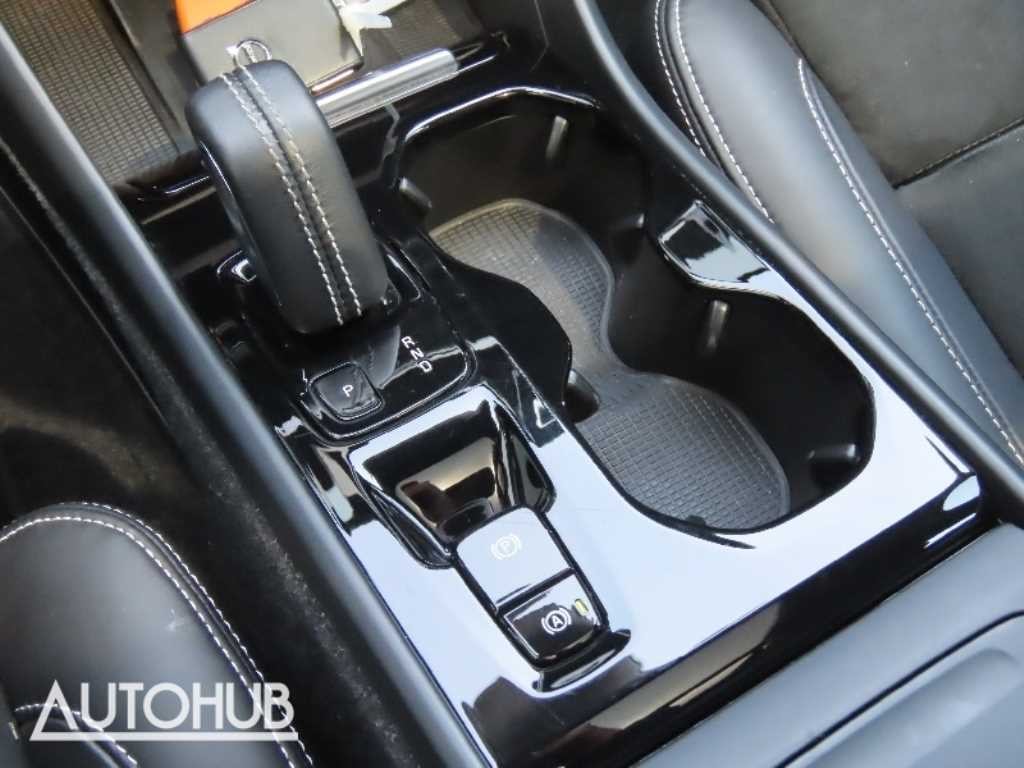 볼보 XC40 B4 AWD 인스크립션 이미지 7