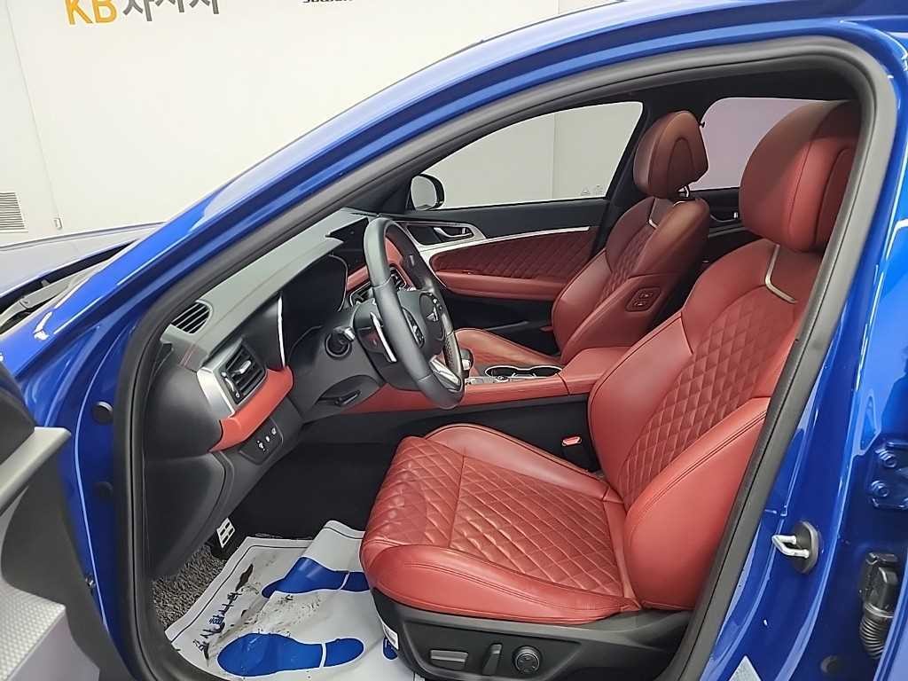 제네시스 G70 더 뉴 G70 가솔린 2.0T 4WD 스포츠 패키지 이미지 11