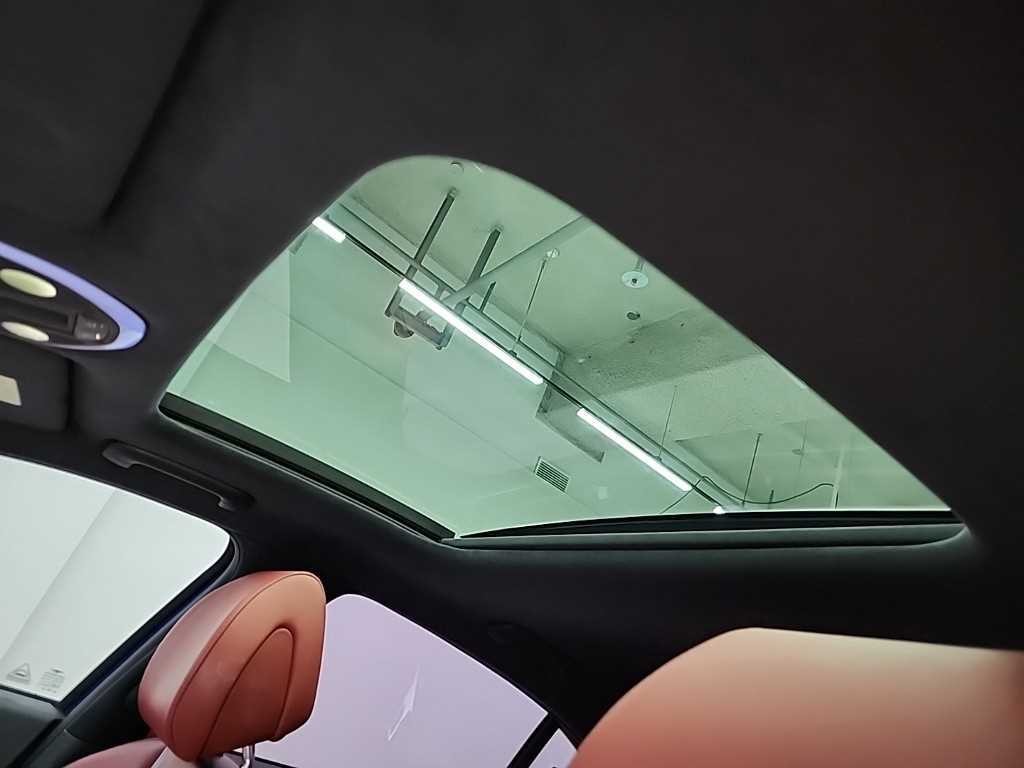 제네시스 G70 더 뉴 G70 가솔린 2.0T 4WD 스포츠 패키지 이미지 15