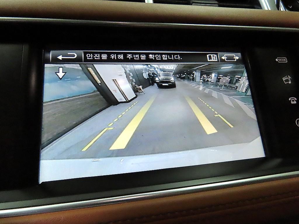 랜드로버 레인지로버 스포츠 레인지로버 스포츠 2세대 3.0 SDV6 HSE 다이나믹 이미지 13
